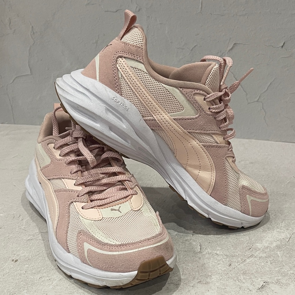 Puma Women's Blush and Cream Sneakers